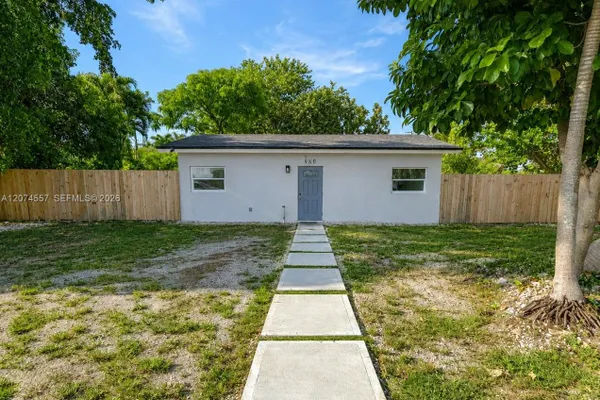 980 NW 13TH ST