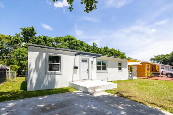 1029 NW 42ND ST