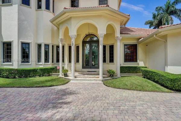 3311 SW 118TH TER