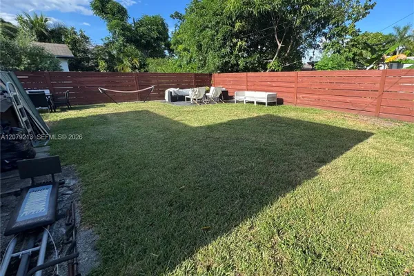 10841 NE 2ND PL