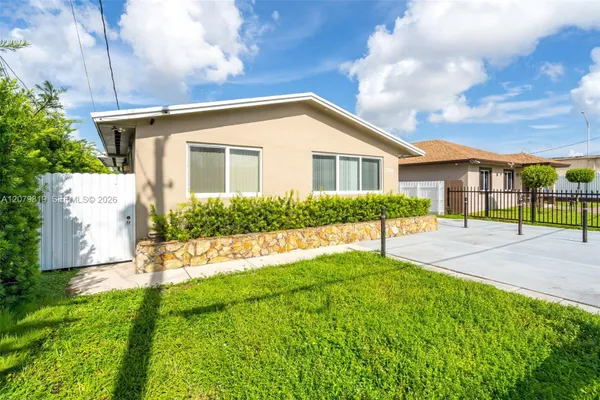 7794 NW 14TH CT