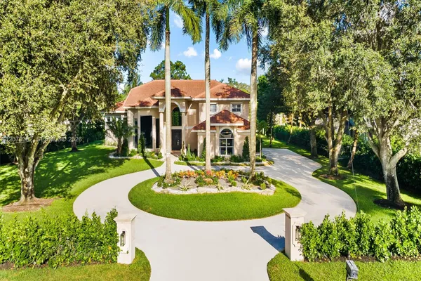 6114 NW 74TH TER