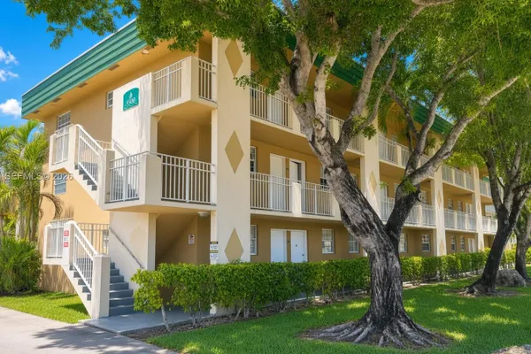 5500 SW 77TH CT 201