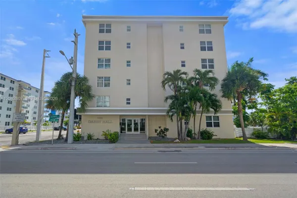 1901 S OCEAN DR 303