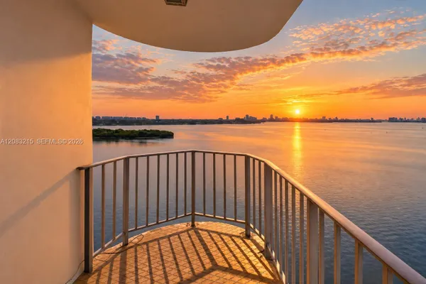 11930 N BAYSHORE DR 1405