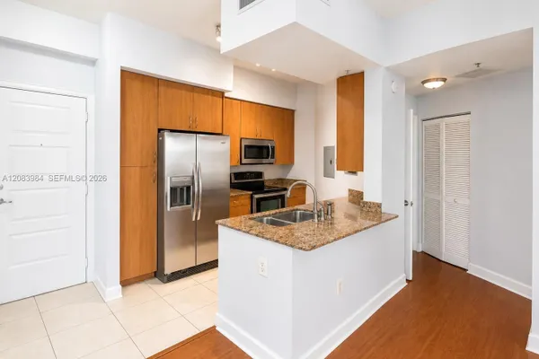 1830 RADIUS DR 1102