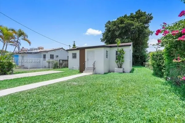 1530 NW 55TH ST