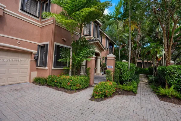 2706 KINSINGTON CIR 23-2