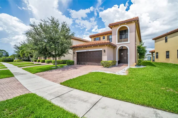 5104 NW 47TH ST