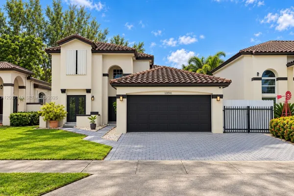 13041 NW 11TH TER