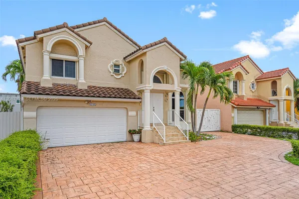 12415 NW 7TH ST