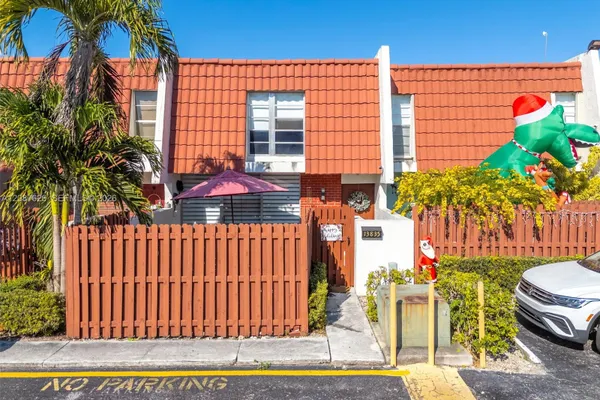 13835 SW 84TH ST 503