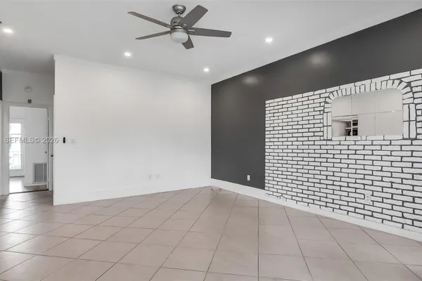 733 NW 30TH CT 6