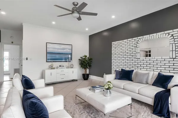 733 NW 30TH CT 6