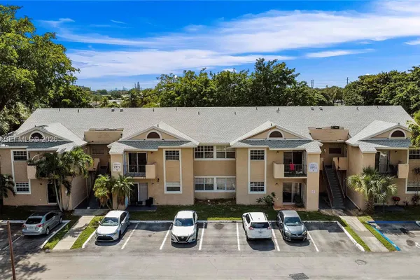 1971 NW 96TH TER 9K