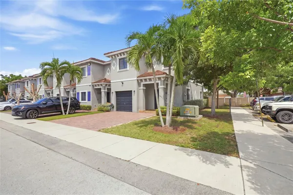 16335 SW 44TH TER