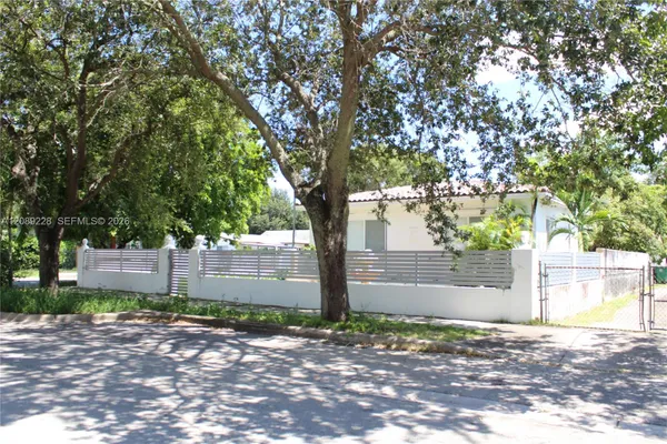 4141 NW 5TH AVE