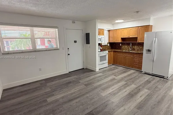 2385 NW 11TH ST C31