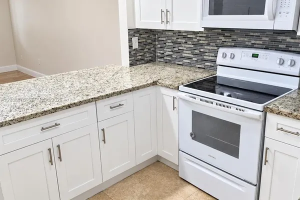 8240 SW 149TH CT 7-102