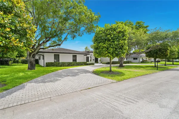 7420 SW 109TH TER
