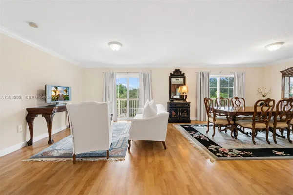150 NE 15TH AVE 350