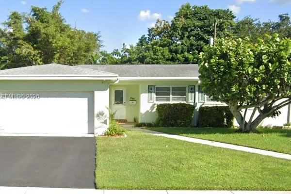 949 NW 9TH ST