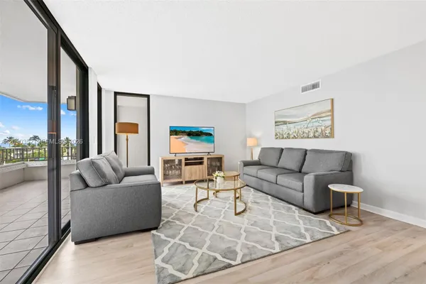 1401 S OCEAN BLVD 407