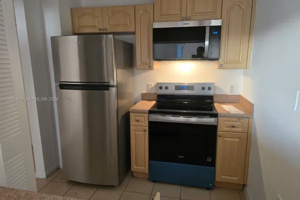 102 SW 6TH AVE 604