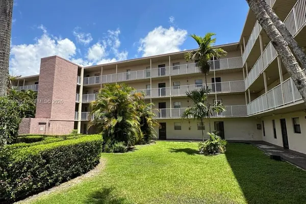 2800 NW 56TH AVE G201