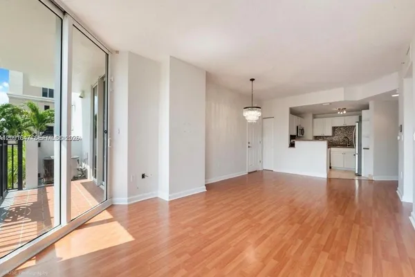 357 ALMERIA AVE 606