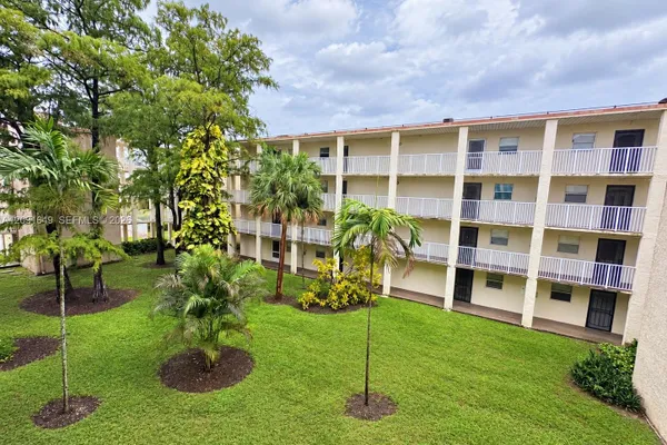 2800 NW 56TH AVE G204