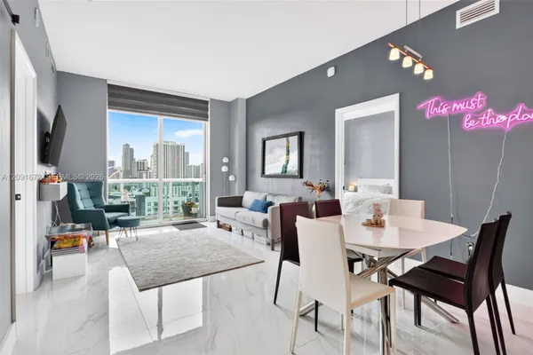333 NE 24 ST 12