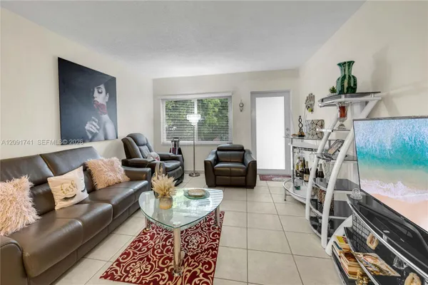 3451 SW 9TH TER 3 AKA  7B