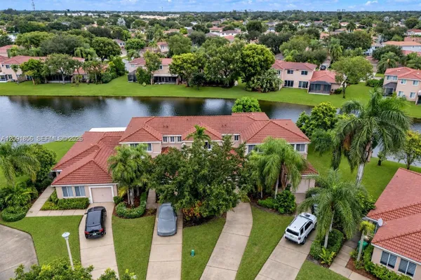 1724 SW 110TH TER