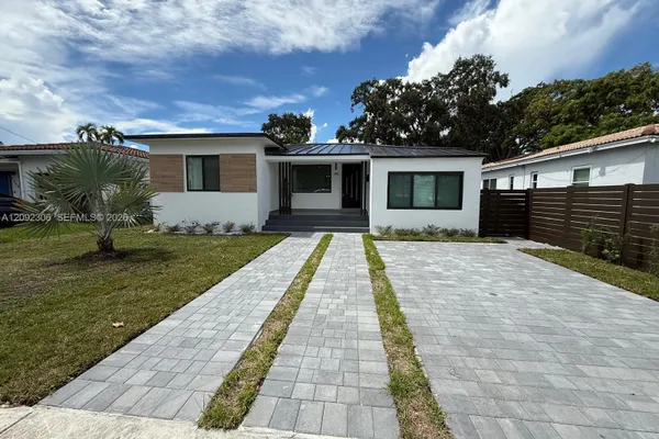 2350 SW 22ND AVE