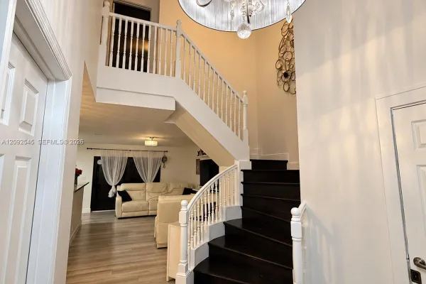 4678 NW 30TH ST