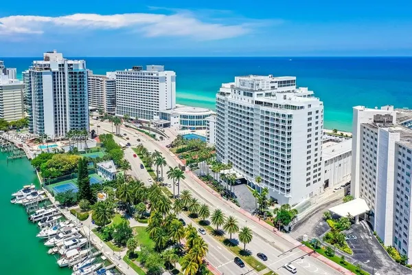 5401 COLLINS AVE 628