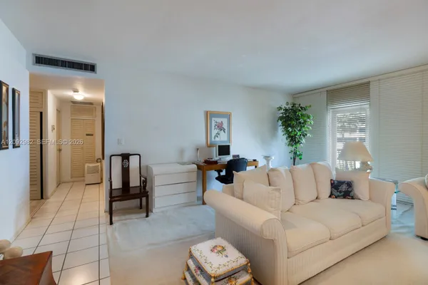 1408 BRICKELL BAY DR 414