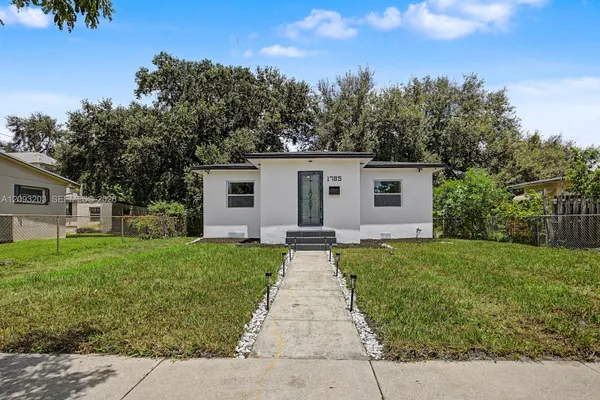1785 NW 52ND ST