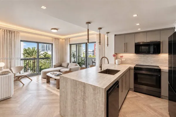 2740 SW 28TH TER 602