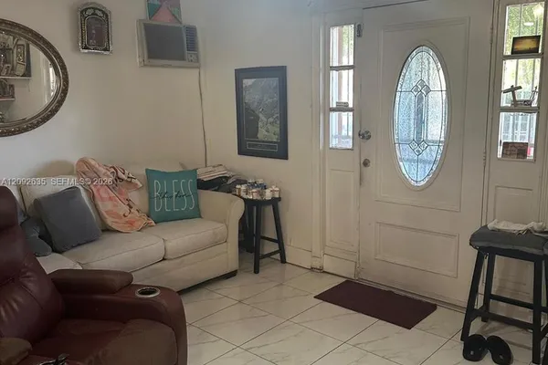 3425 NW 14TH AVE