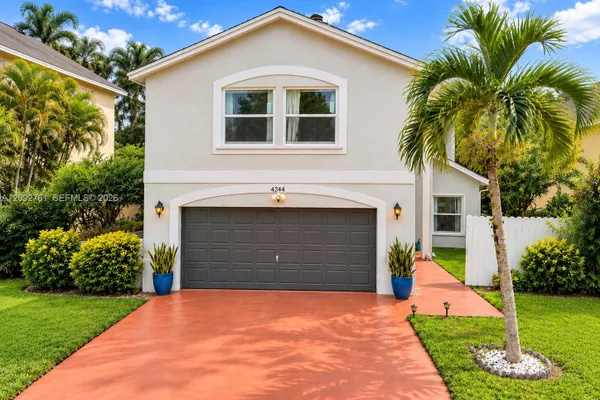 4244 PINE HOLLOW CIR