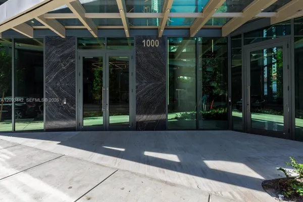1000 BRICKELL PLZ 4104