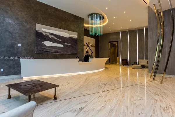 1000 BRICKELL PLZ 4104