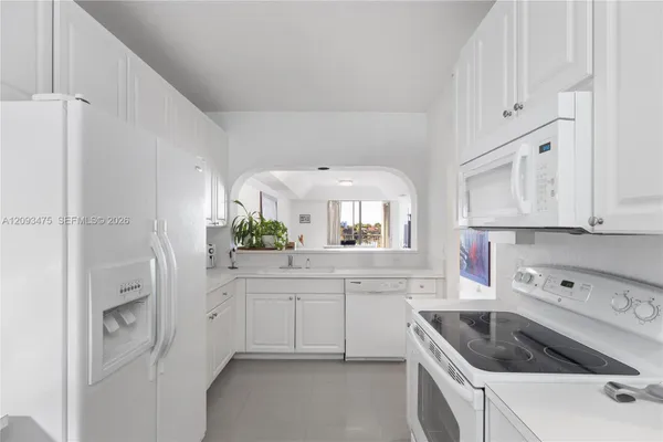 10770 NW 66TH ST 404