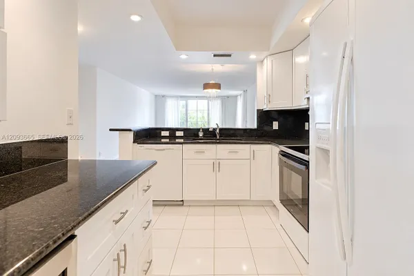 3581 S OCEAN BLVD 2D