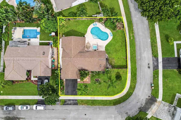 1061 CEDAR CREEK WAY