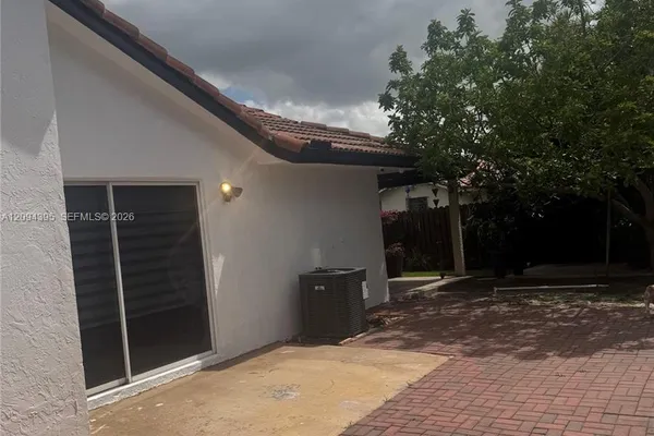 811 NW 133RD CT