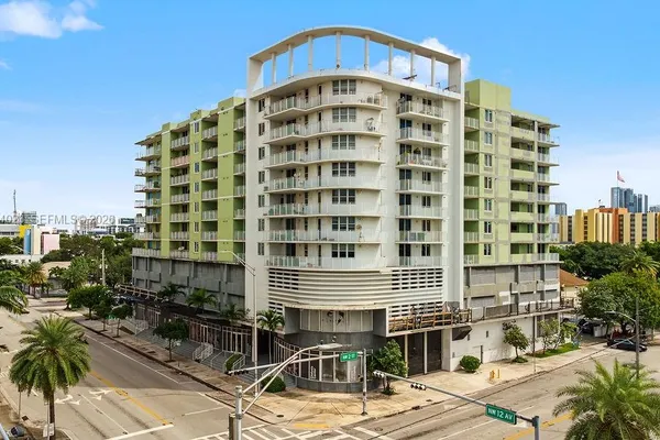 219 NW 12TH AVE 807