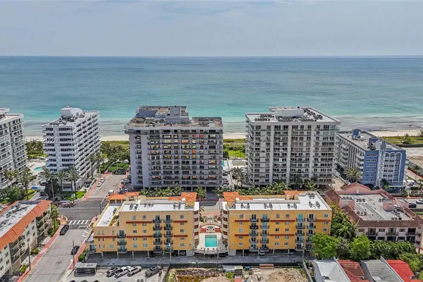 8888 COLLINS AVE 115